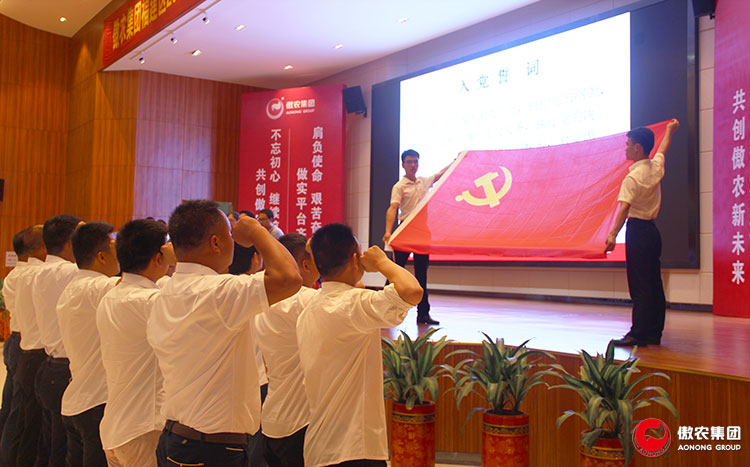 熟妇丰满多毛的大隂户
