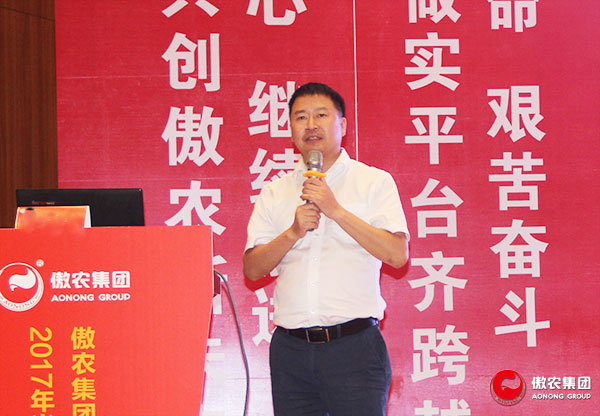 熟妇丰满多毛的大隂户