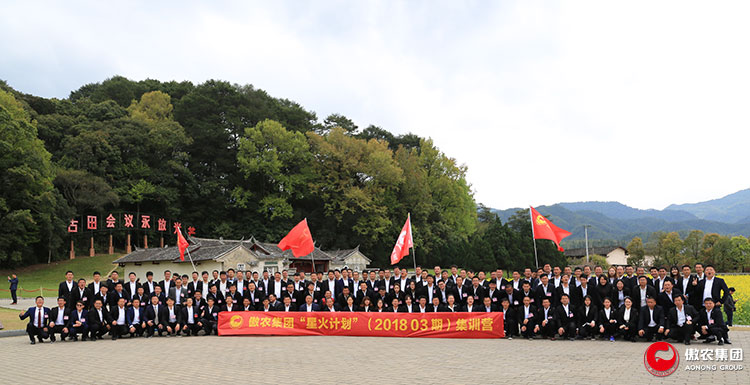 熟妇丰满多毛的大隂户