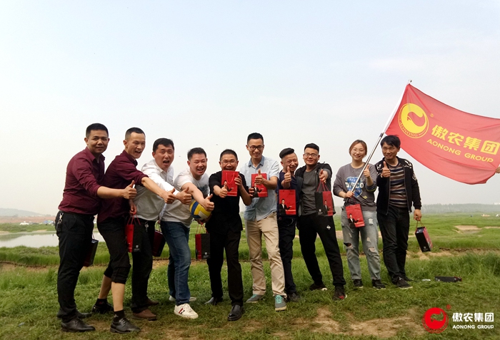 熟妇丰满多毛的大隂户