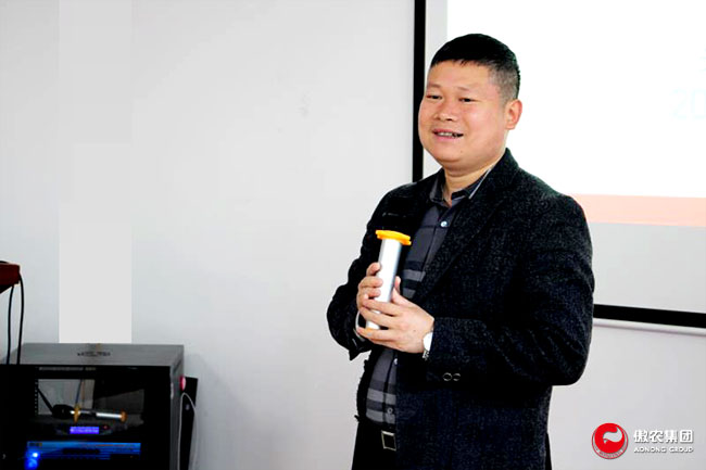 熟妇丰满多毛的大隂户