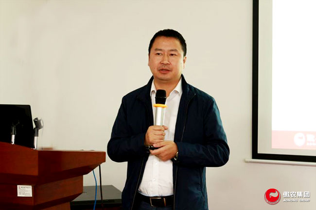 熟妇丰满多毛的大隂户