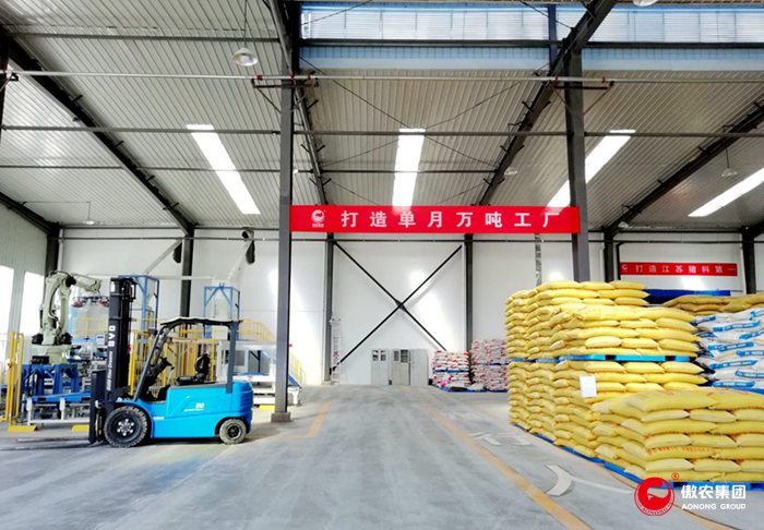 熟妇丰满多毛的大隂户