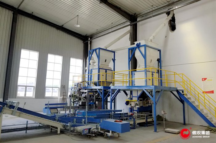 熟妇丰满多毛的大隂户