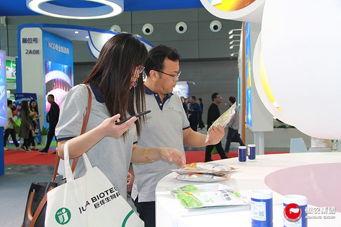 熟妇丰满多毛的大隂户