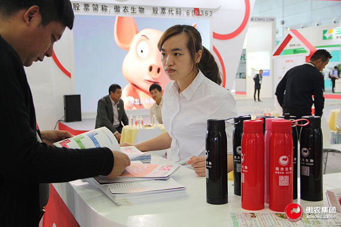 熟妇丰满多毛的大隂户