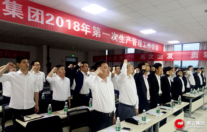 熟妇丰满多毛的大隂户