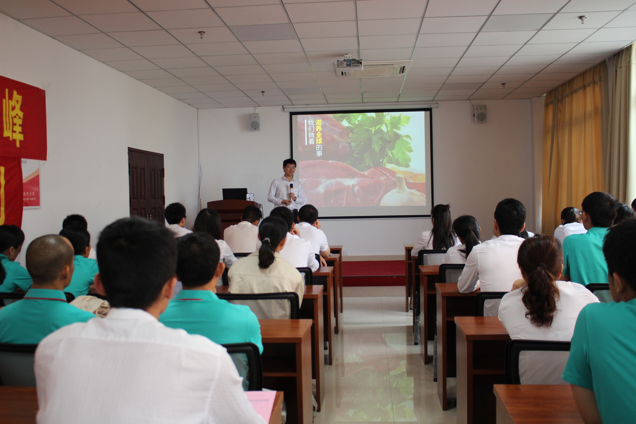 熟妇丰满多毛的大隂户