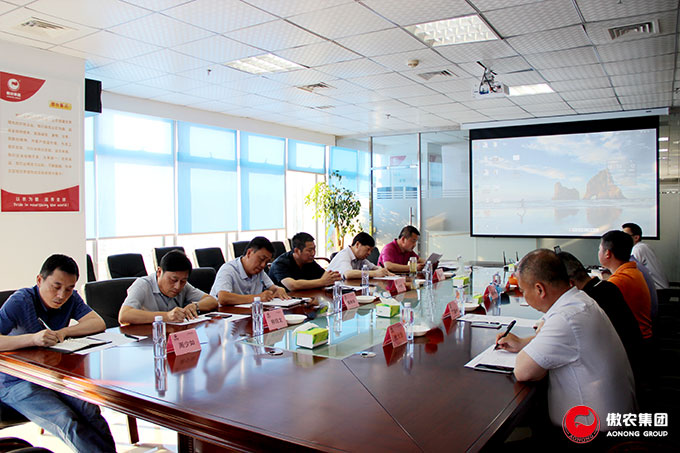 熟妇丰满多毛的大隂户