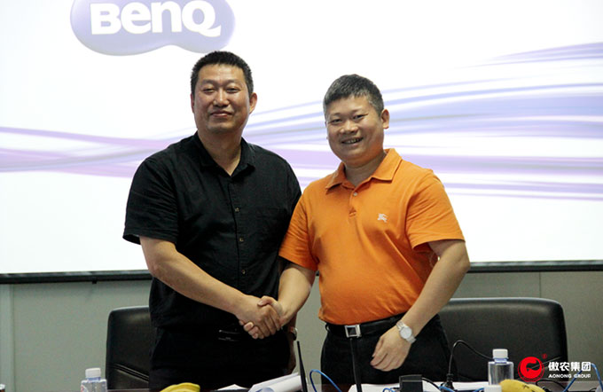 熟妇丰满多毛的大隂户