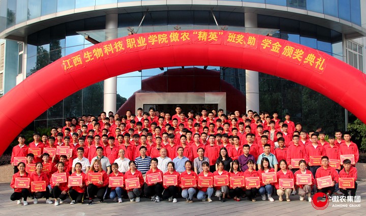 熟妇丰满多毛的大隂户