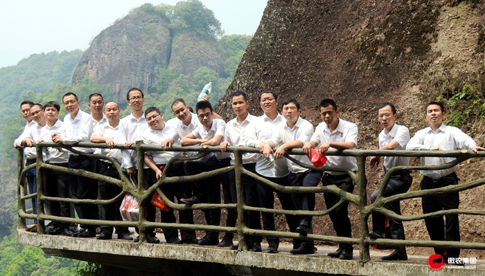 熟妇丰满多毛的大隂户