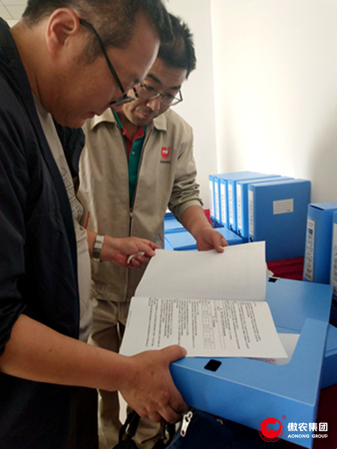 熟妇丰满多毛的大隂户