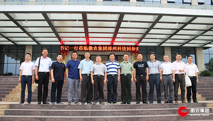 熟妇丰满多毛的大隂户