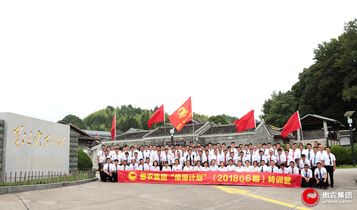 熟妇丰满多毛的大隂户