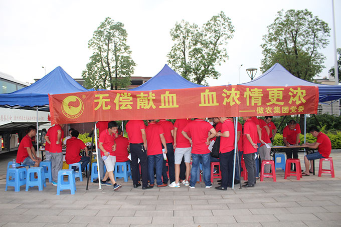 熟妇丰满多毛的大隂户