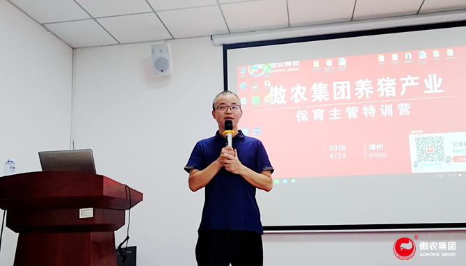 熟妇丰满多毛的大隂户