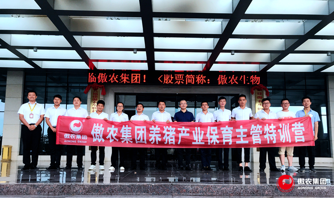 熟妇丰满多毛的大隂户