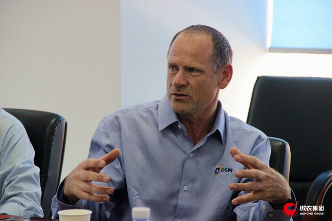 熟妇丰满多毛的大隂户