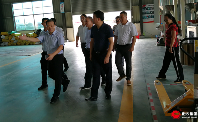 熟妇丰满多毛的大隂户