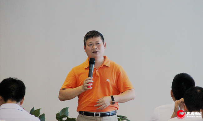 熟妇丰满多毛的大隂户