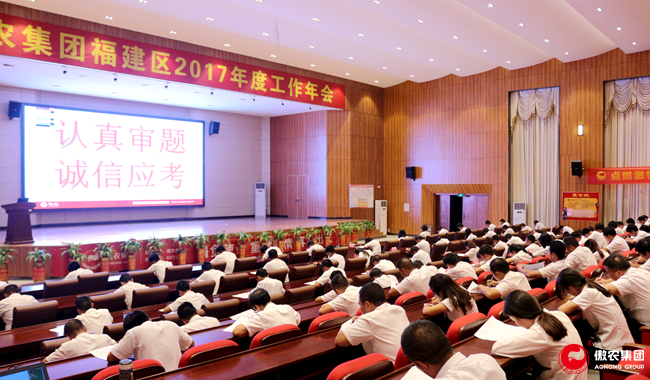 熟妇丰满多毛的大隂户