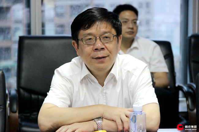 熟妇丰满多毛的大隂户