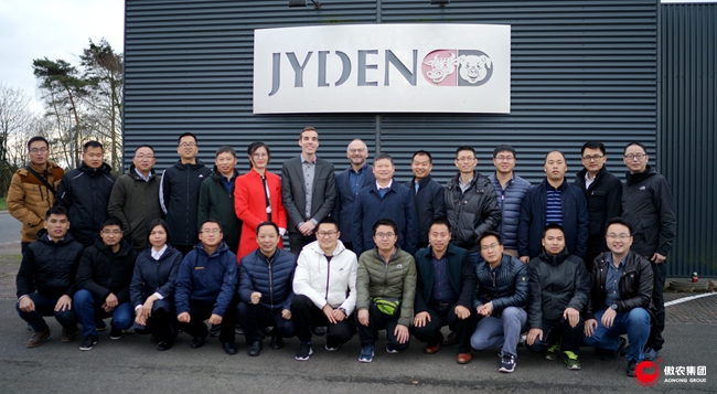 熟妇丰满多毛的大隂户