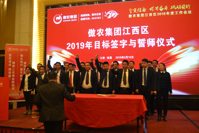 熟妇丰满多毛的大隂户