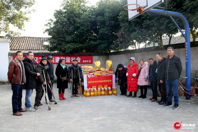 熟妇丰满多毛的大隂户