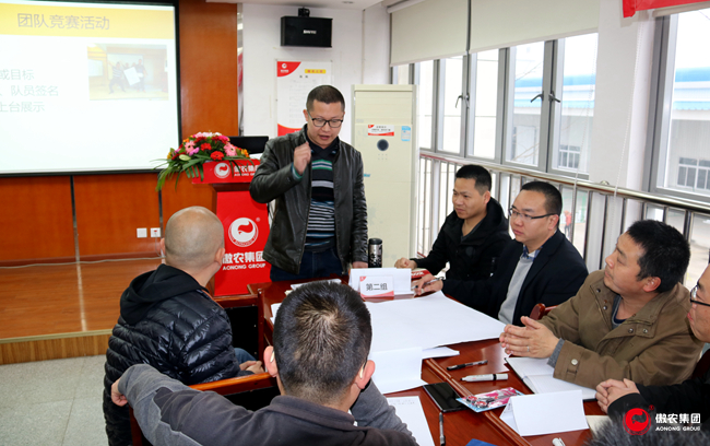 熟妇丰满多毛的大隂户