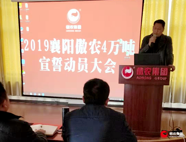 熟妇丰满多毛的大隂户