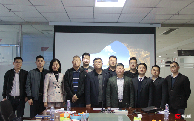 熟妇丰满多毛的大隂户