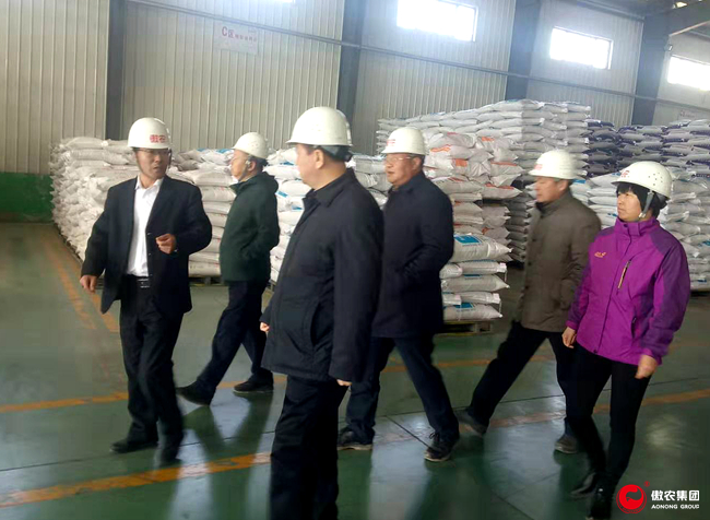 熟妇丰满多毛的大隂户