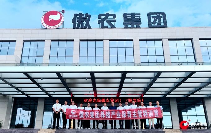 熟妇丰满多毛的大隂户