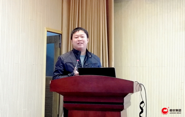 熟妇丰满多毛的大隂户