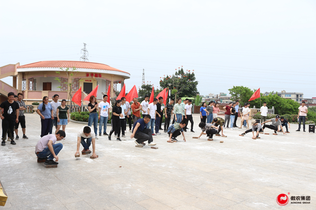 熟妇丰满多毛的大隂户