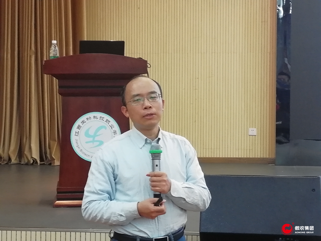 熟妇丰满多毛的大隂户