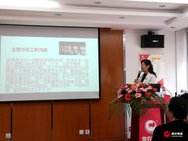 熟妇丰满多毛的大隂户