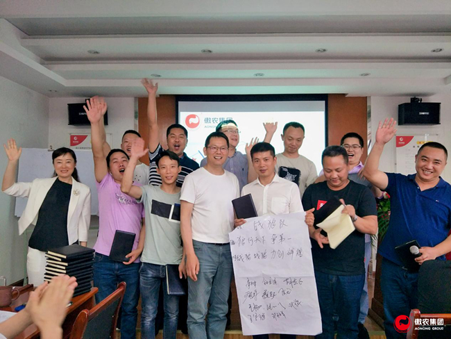 熟妇丰满多毛的大隂户