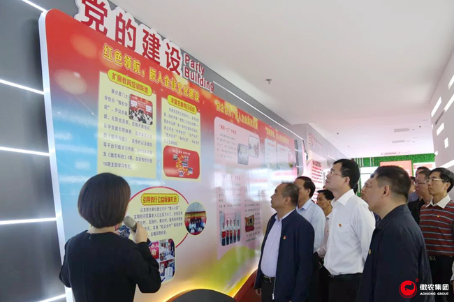 熟妇丰满多毛的大隂户