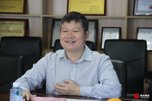 熟妇丰满多毛的大隂户