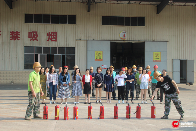 熟妇丰满多毛的大隂户