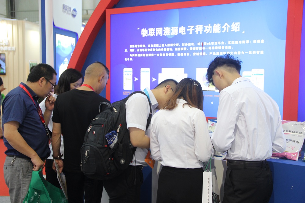 熟妇丰满多毛的大隂户