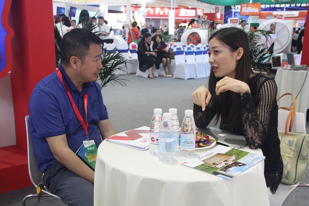 熟妇丰满多毛的大隂户