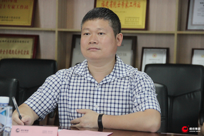 熟妇丰满多毛的大隂户