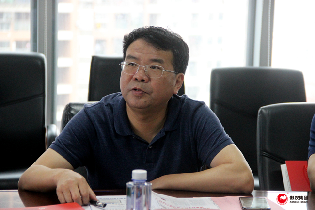 熟妇丰满多毛的大隂户