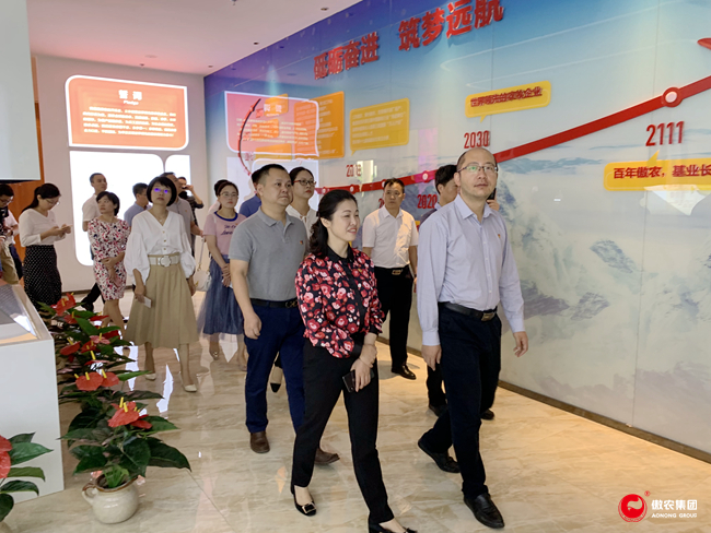 熟妇丰满多毛的大隂户