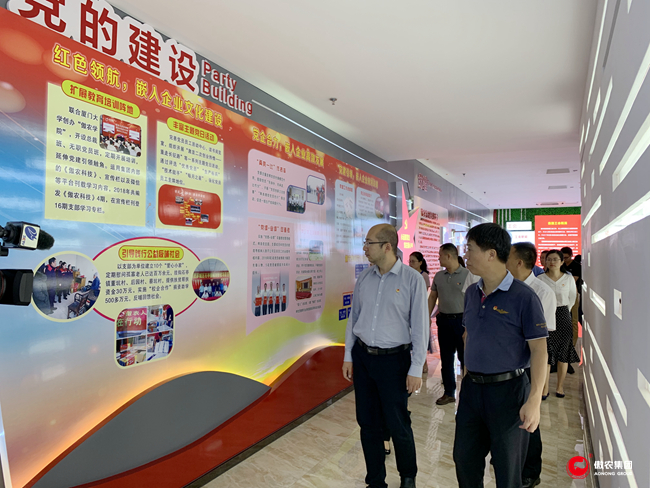 熟妇丰满多毛的大隂户