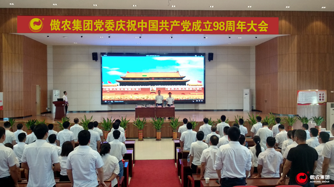 熟妇丰满多毛的大隂户